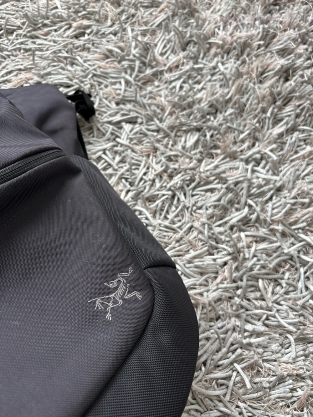 Arcteryx Mistral 8 Shoulder Side bag *Vintage* Black Authentic 2012 *RARE* - Picture 7 of 13